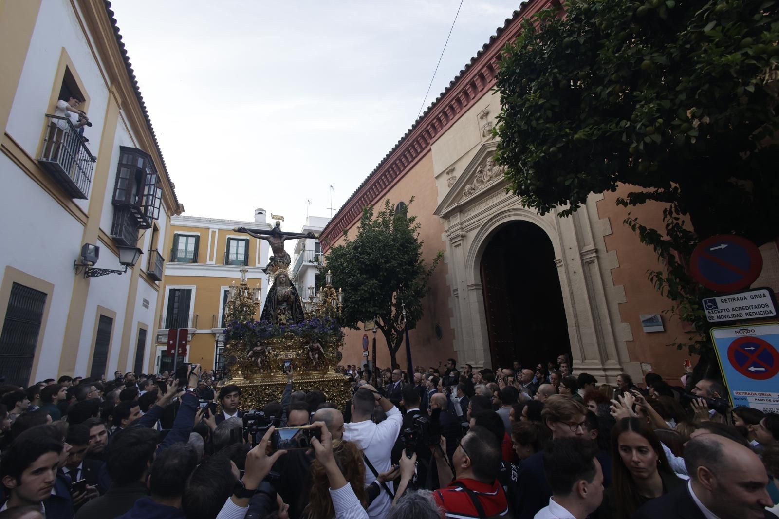 El traslado de la hermandad del Museo a la Catedral de Sevilla, en imágenes