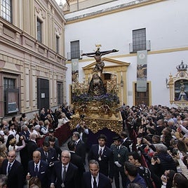 El traslado de la hermandad del Museo a la Catedral de Sevilla, en imágenes