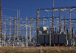 El Gobierno sacrifica los proyectos de centros de datos en Málaga y de hidrógeno en Sevilla en la inversión en redes