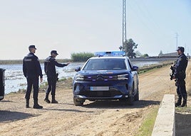 Herido un policía nacional por disparo de arma de fuego en Isla Mayor mientras realizaba un seguimiento a un grupo de narcos