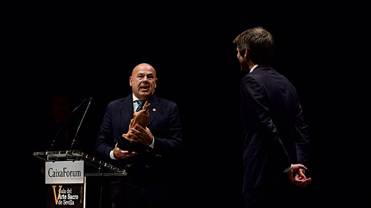 El presidente del Gremio le dijo al Ministro que necesitaban su ayuda para solventar los problemas de los artistas