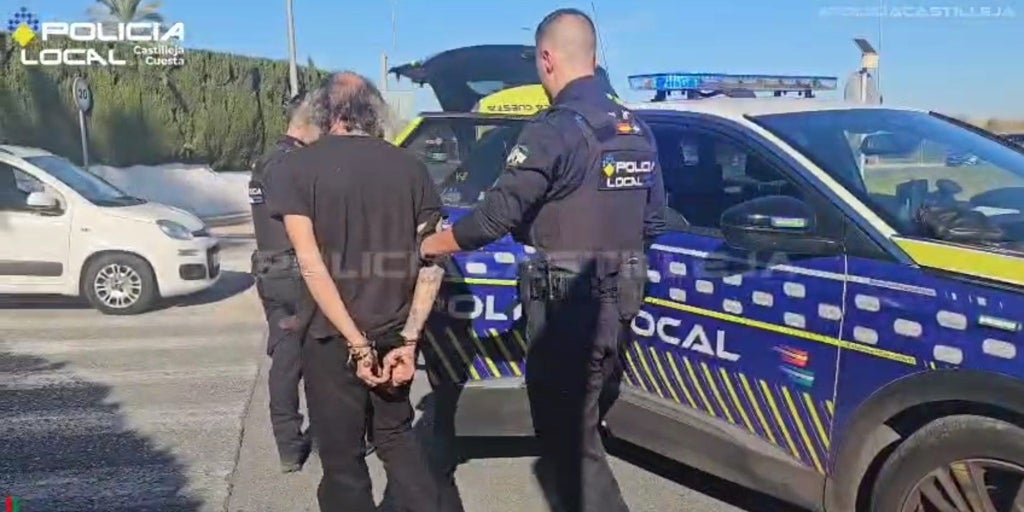 Detenido en Castilleja de la Cuesta un conductor drogado tras embestir a un coche patrulla y huir a gran velocidad y en contramano