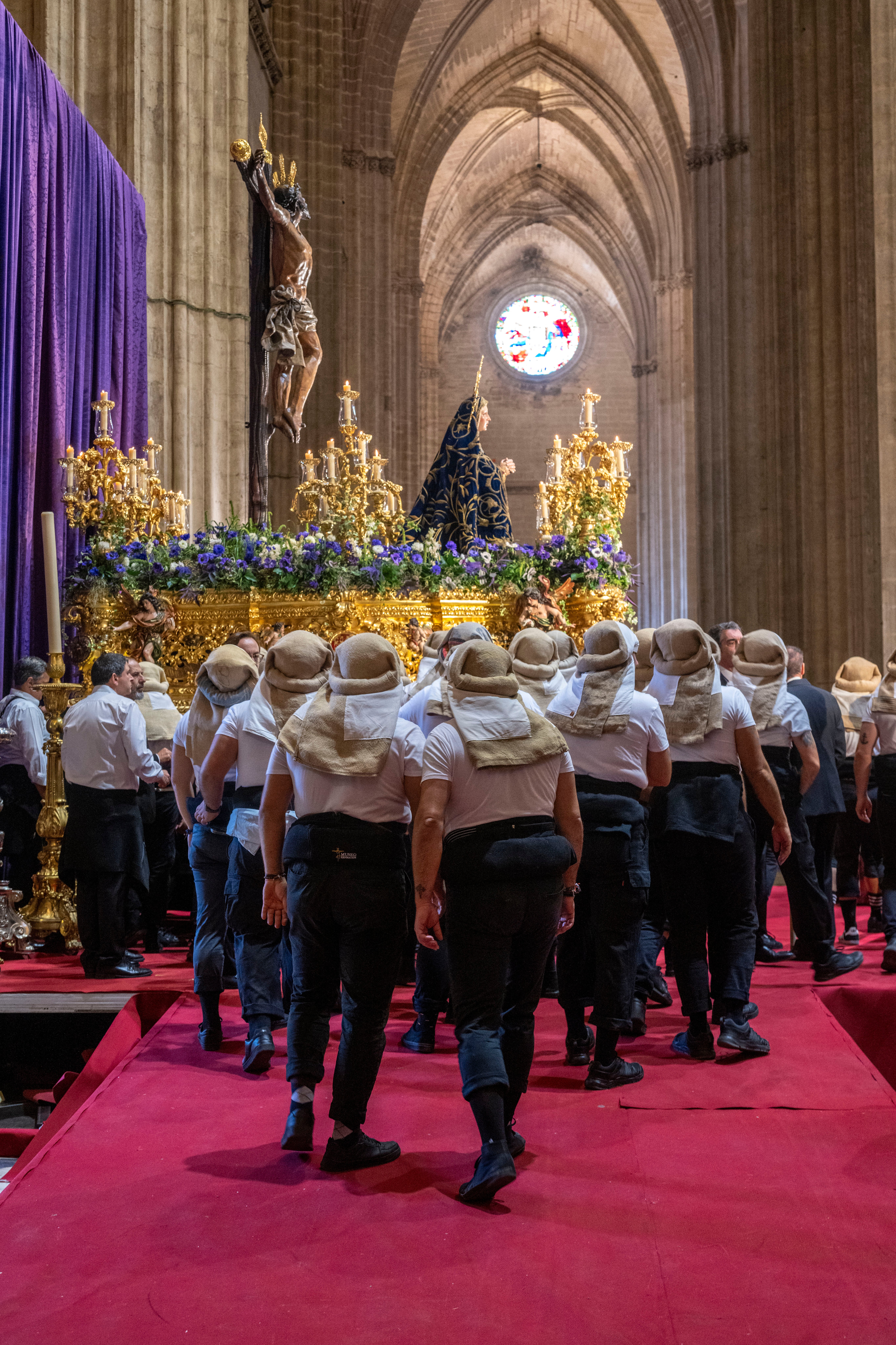 El resumen audiovisual de la procesión extraordinaria de los 450 años del Museo