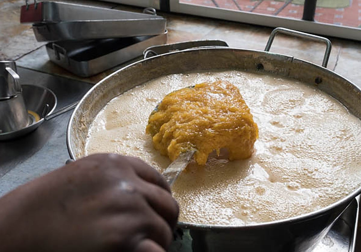 Las yemas de San Leandro son el producto estrella del convento