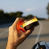 Dónde comprar la baliza homologada que la DGT exigirá a partir de enero: estas son las más baratas