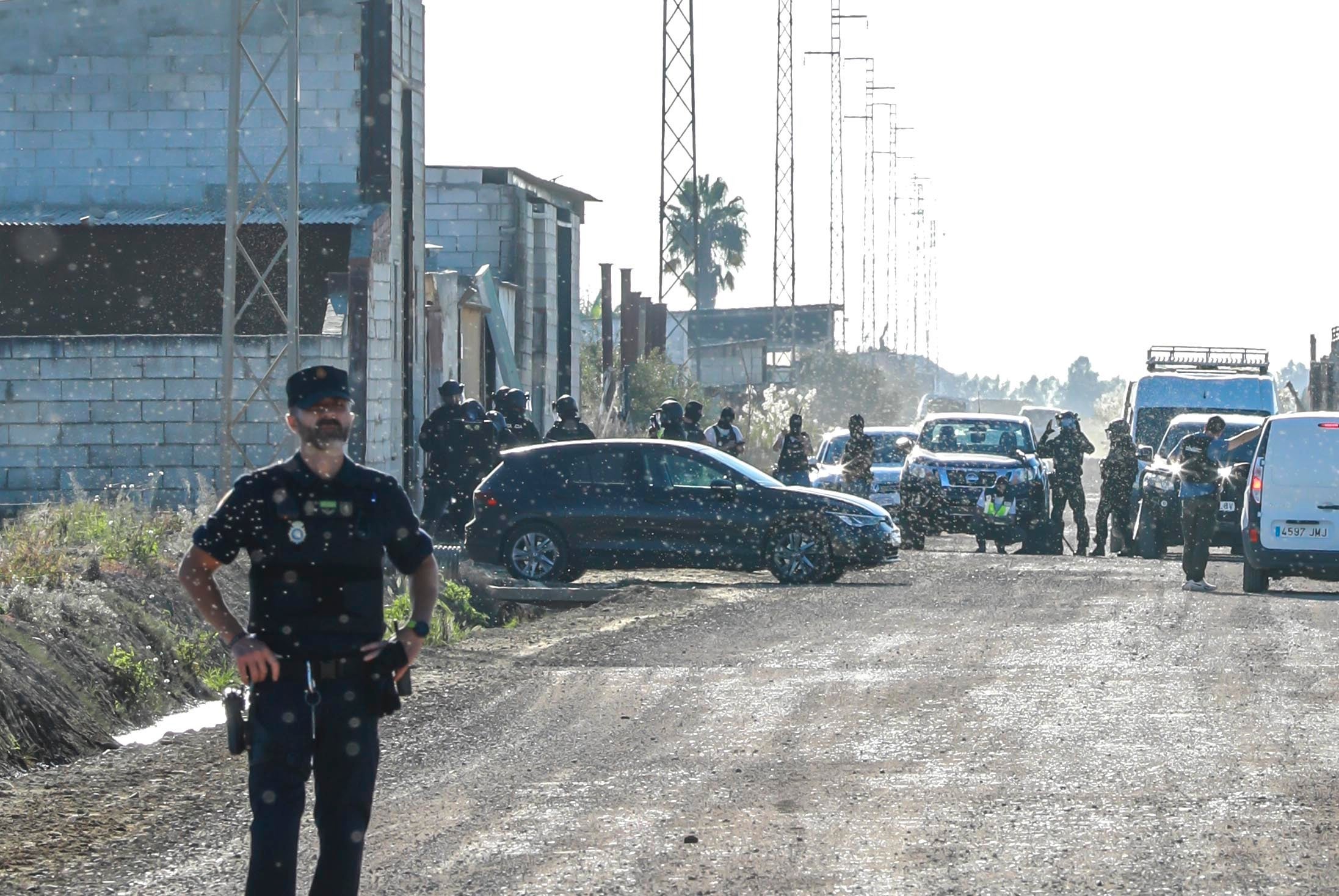 Isla Mayor, entre la ley del silencio y el estigma del narco, en imágenes