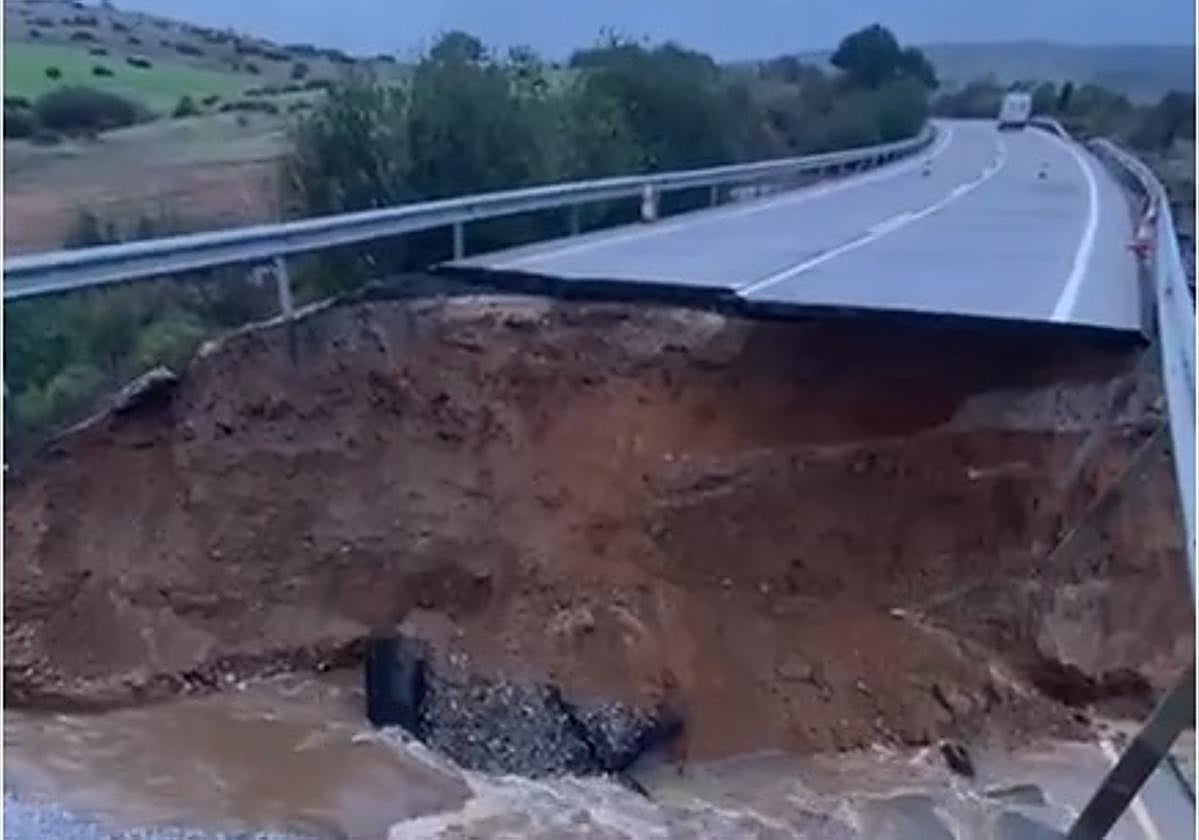 El Castillo de las Guardas en una visita del presidente de la Diputación