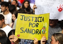 Las tres menores investigadas por acoso a Sandra comparecen este lunes ante la Fiscalía de Menores