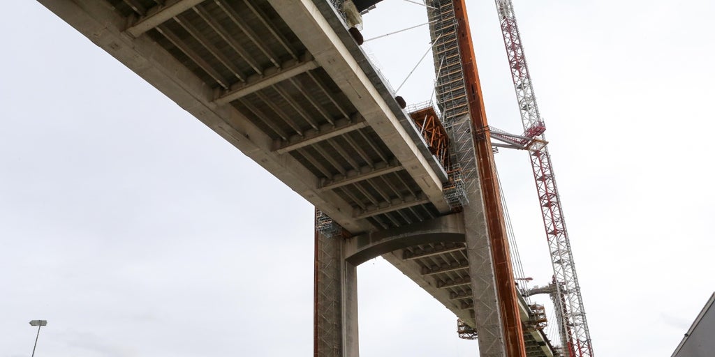 Servinabar se llevó dos millones de la obra del Puente del Centenario con un solo trabajador: el cuñado de Cerdán