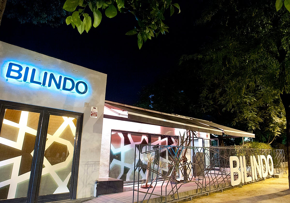La terraza Bilindo está ubicada entre el Paseo de las Delicias y la Plaza de América