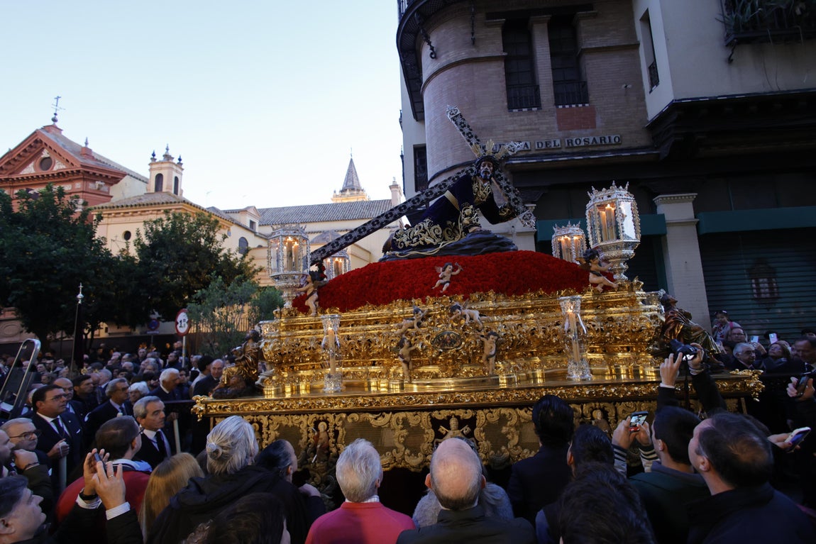 En imágenes, la salida extraordinaria del Señor de las Penas