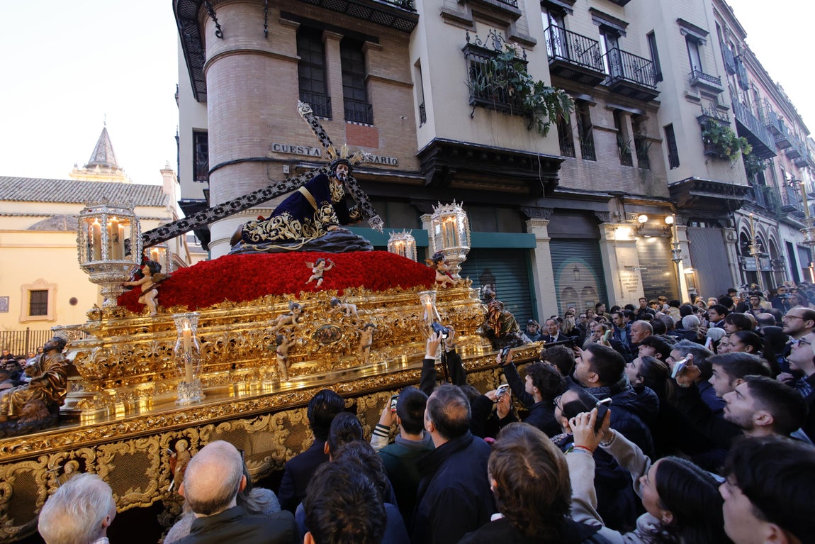 En imágenes, la salida extraordinaria del Señor de las Penas