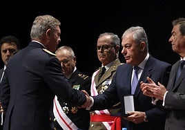 José Luis Sanz asume que no puede incumplir la Ley para satisfacer el Plan de Navidad de la Policía Local