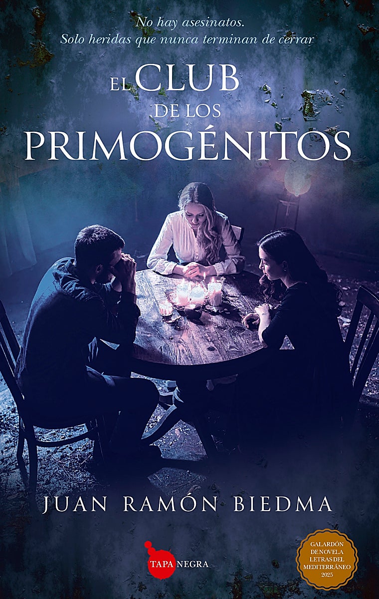 Cubierta de la novela 'El club de los primogénitos'
