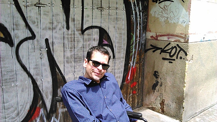 Juan Ramón Biedma:  «Para hacer una novela negra con crítica social no es necesaria una trama llena de matanzas»