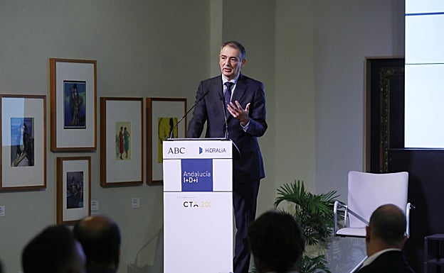 El secretario general de Agua, Ramiro Angulo