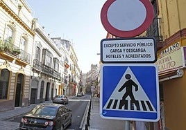 Hasta 3.000 euros: la costosa multa que el Ayuntamiento de Sevilla pondrá por romper señales de tráfico