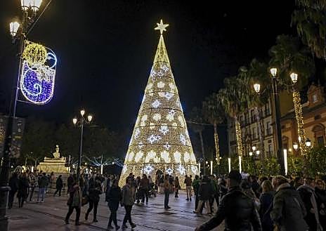 Imagen secundaria 1 - Imágenes de la iluminación de los últimos años