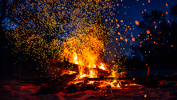 Este pueblo a 10 minutos de Sevilla tendrá hogueras gigantes en la noche del 7 de diciembre