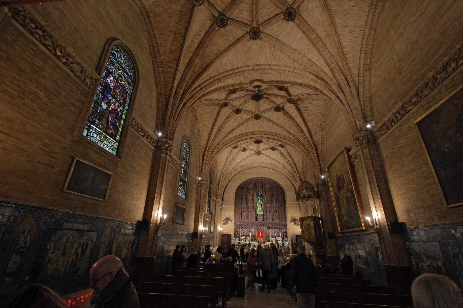 Los Javieres abre la capilla de los Luises de Sevilla para la veneración de San Francisco Javier, en imágenes