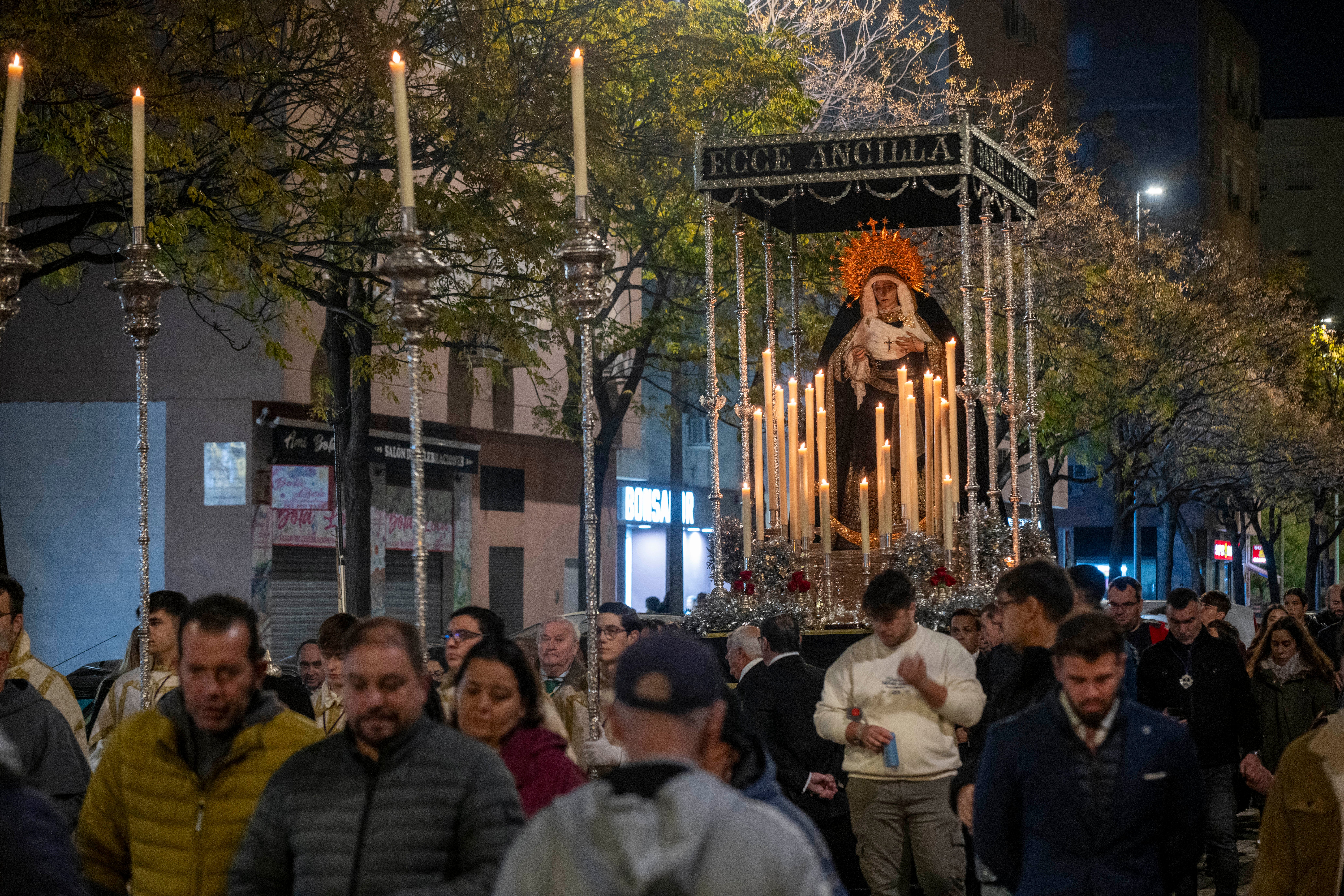 El rosario de la Virgen de la Purísima Concepción de Alcosa, en imágenes