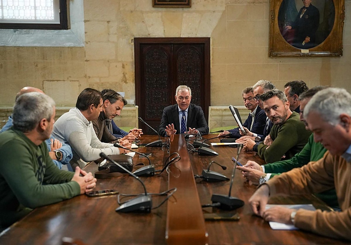 Reunión del alcalde con los sindicatos de la Policía Local