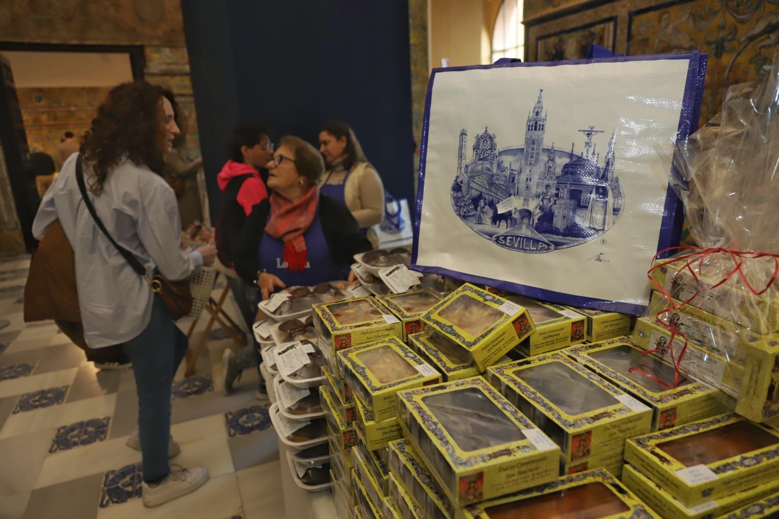 Inauguración de la Exposición de Dulces de Conventos de Sevilla: golosa tentación de Navidad
