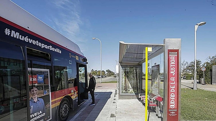 Esta es la nueva línea de Tussam que se estrena en 2026 y unirá Palmas Altas con San Bernado: paradas, horarios y tiempo de paso