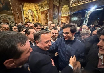 Cabezuelo es felicitado tras conocerse los resultados