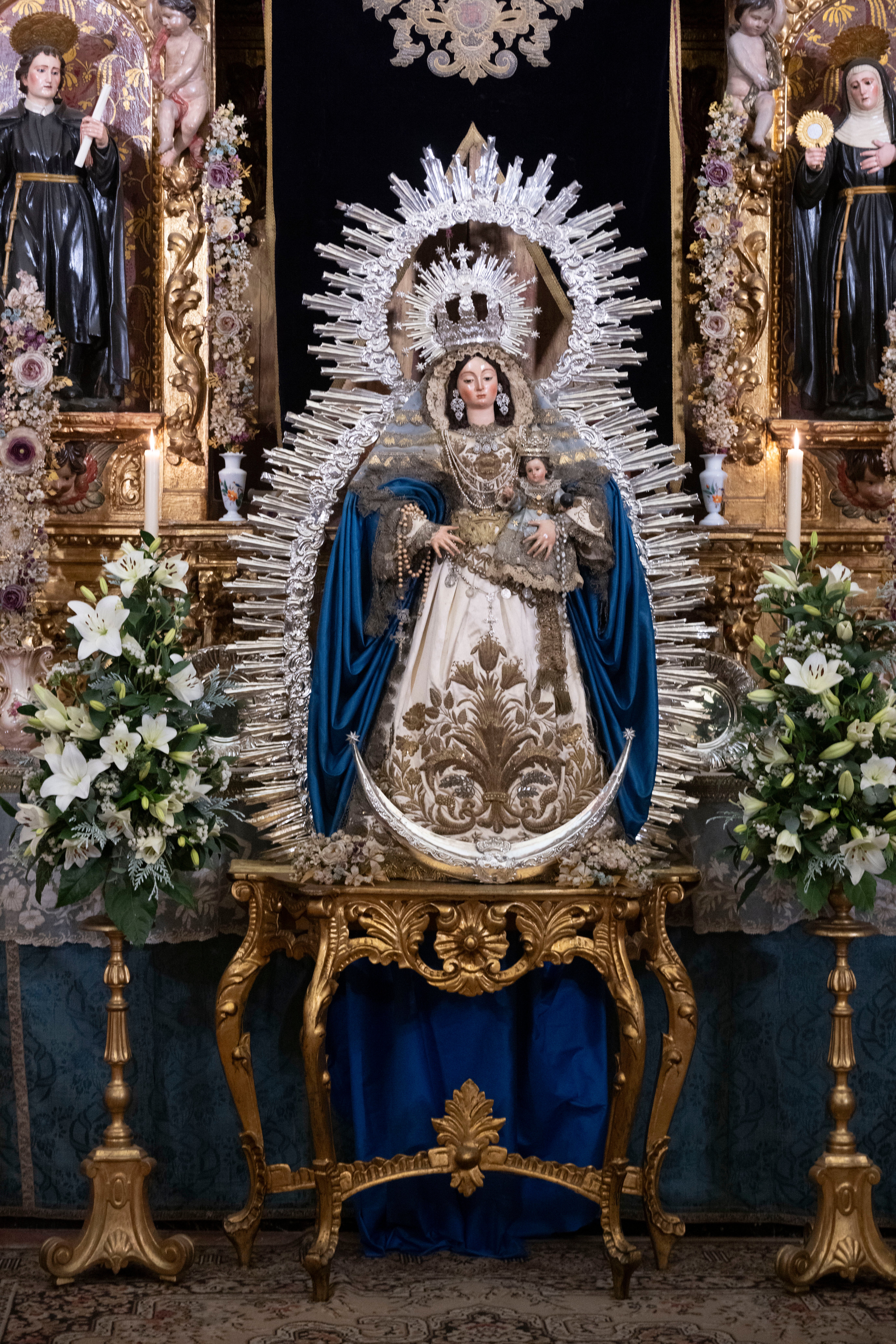 Los besamanos de la Inmaculada (III)