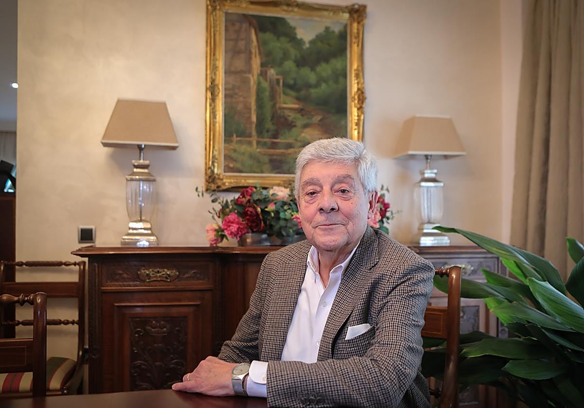 Un exdiputado del PSOE, crítico con la memoria histórica: «Organizar una visita a una fosa común es algo que ni la Iglesia hizo nunca con sus mártires»