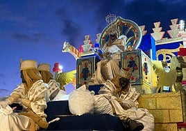 Dos Hermanas disfruta de una cabalgata de Reyes plena tras esquivar la lluvia