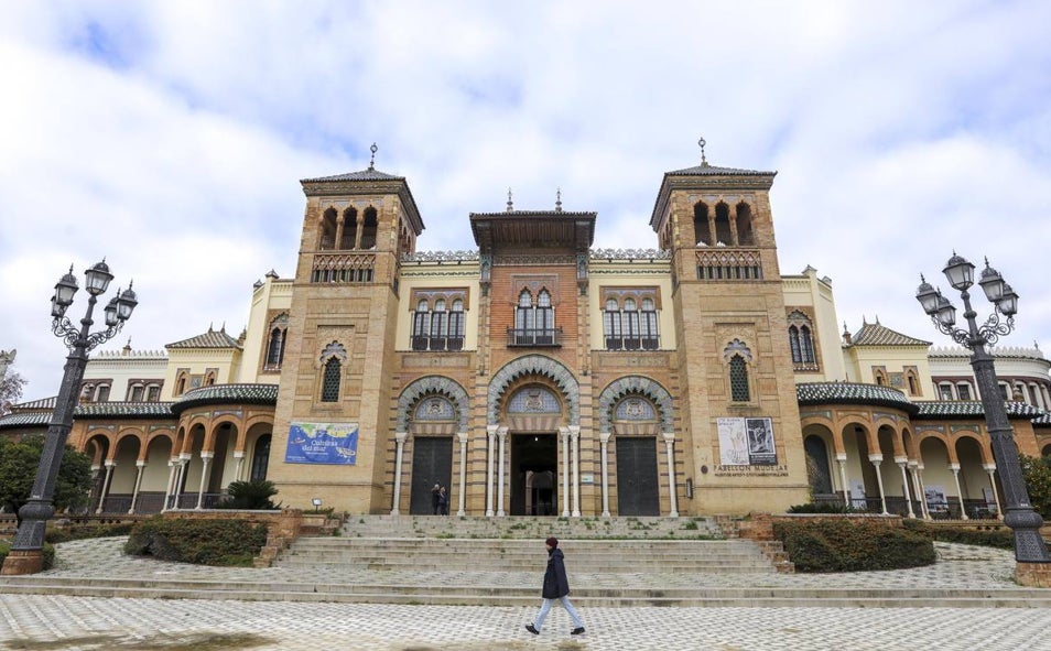Imagen principal - Museo de Artes y Costumbres, Casa Luca de Tena y Museo Arqueológico