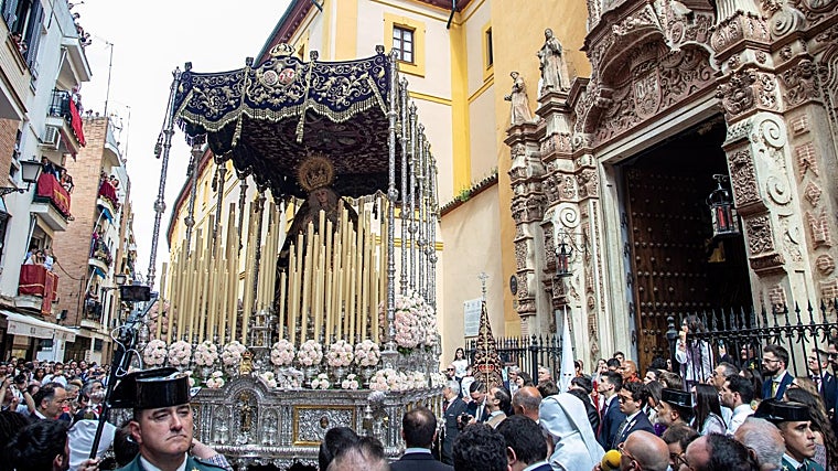 Doze sinos das confrarias de Sevilha em 2026