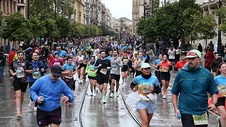 Você já participou da Meia Maratona de Sevilha 2026? Encontre-se em nossas galerias de imagens