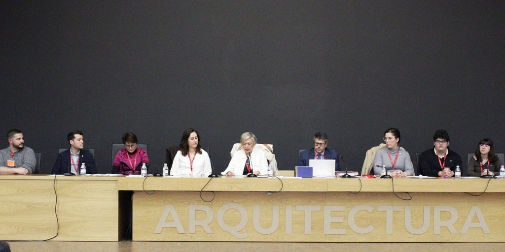 Carmen Vargas preside la constitución del Claustro de la Universidad de Sevilla, que será itinerante por los campus