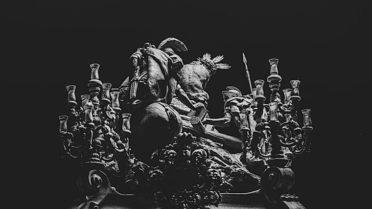 Primeiro ataque. Espelhos, onde olhar