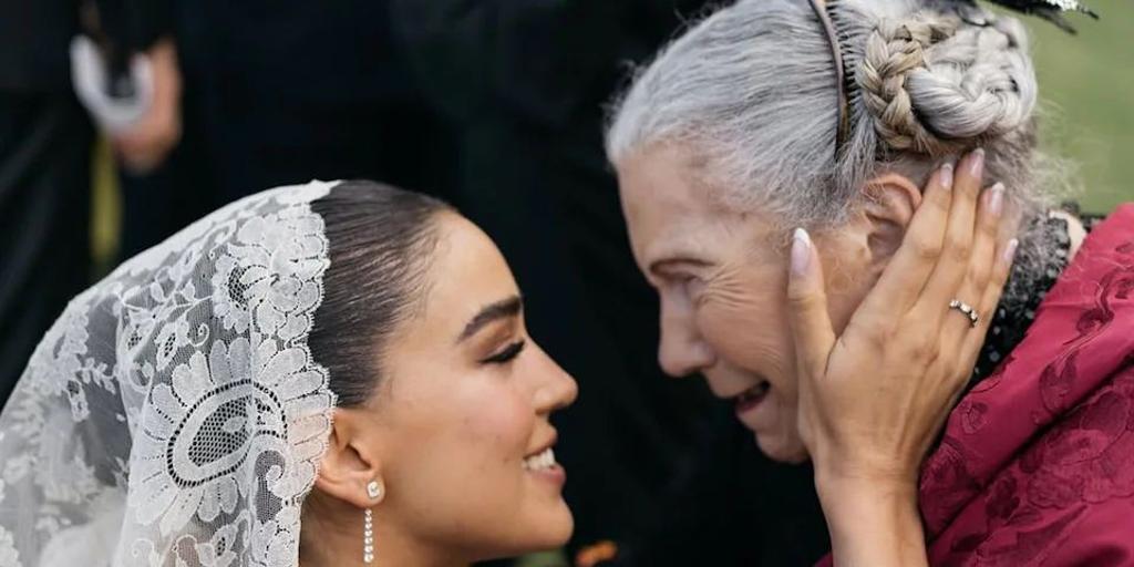 María del Monte cumple el sueño de una mexicana y su abuela: «El día que yo no esté, no me llores, cántame»