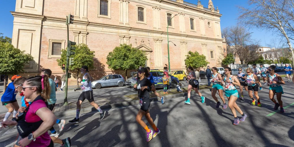 El tiempo para el Maratón de Sevilla 2026: cielos poco nubosos, con frío y sin lluvias