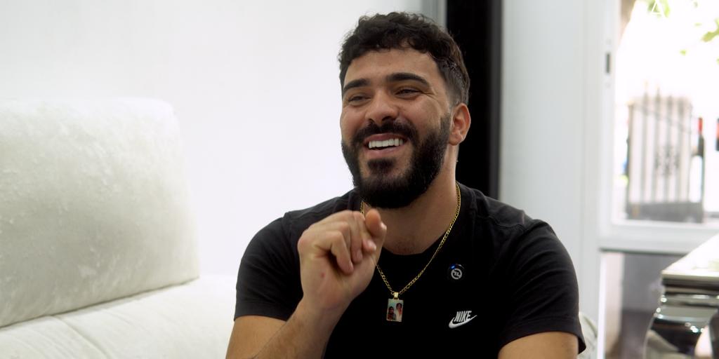 Manuel Jiménez rompe el silencio sobre las 3.000 Viviendas en su nueva serie documental: «Ser homosexual era peor que una enfermedad»