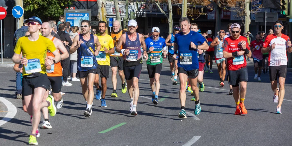 Todas las calles en las que no se podrá aparcar este fin de semana con motivo del Zurich Maratón de Sevilla 2026
