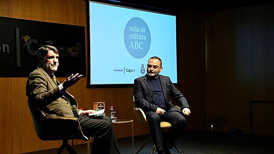 Jesús Sánchez Adalid: «Cada ciudad tiene su propia alma y hay que saber conectar con ella»