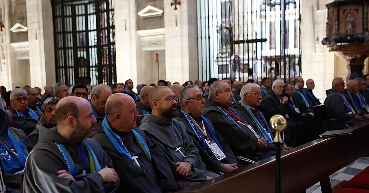 Cincuenta años de los franciscanos de la Cruz Blanca