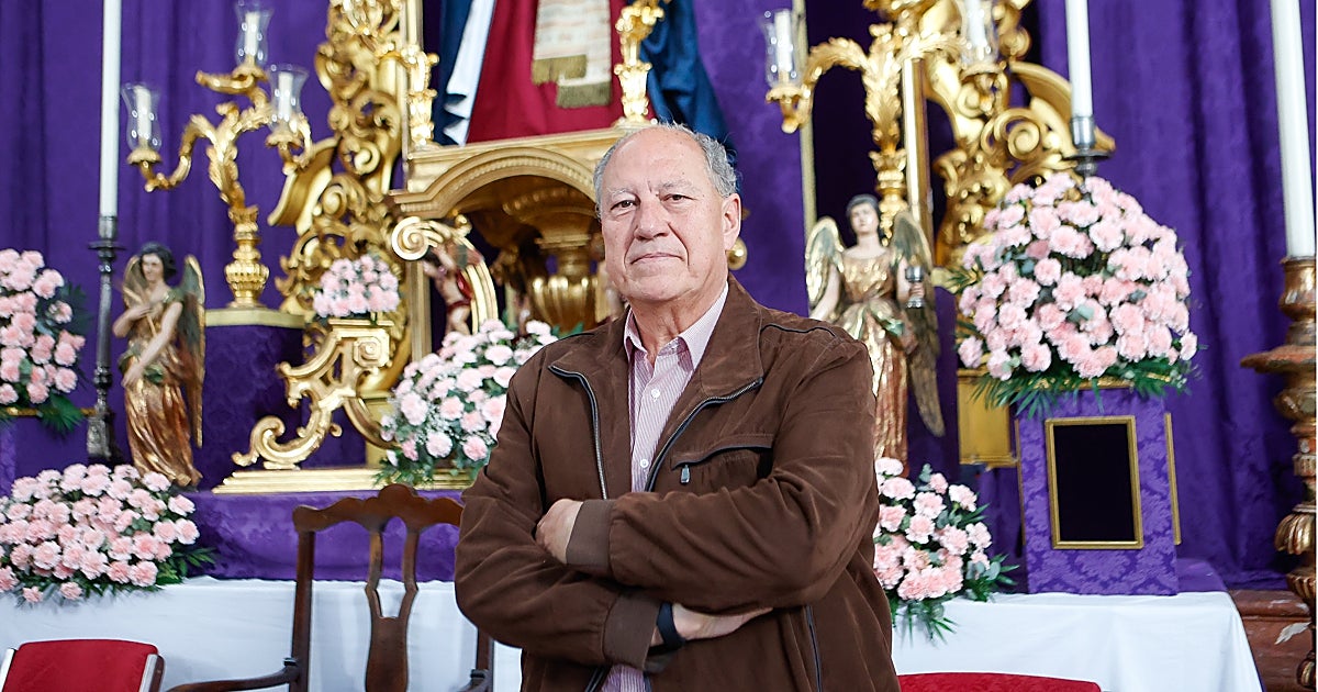 Antonio Santiago, capataz: «Ser costalero no es dar un paso más en la hermandad, hay un componente importante de afición»