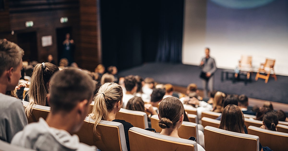Cambios en las Becas MEC: los tres umbrales de renta que deciden si cobrarás 1.700€ o te quedas sin ayuda