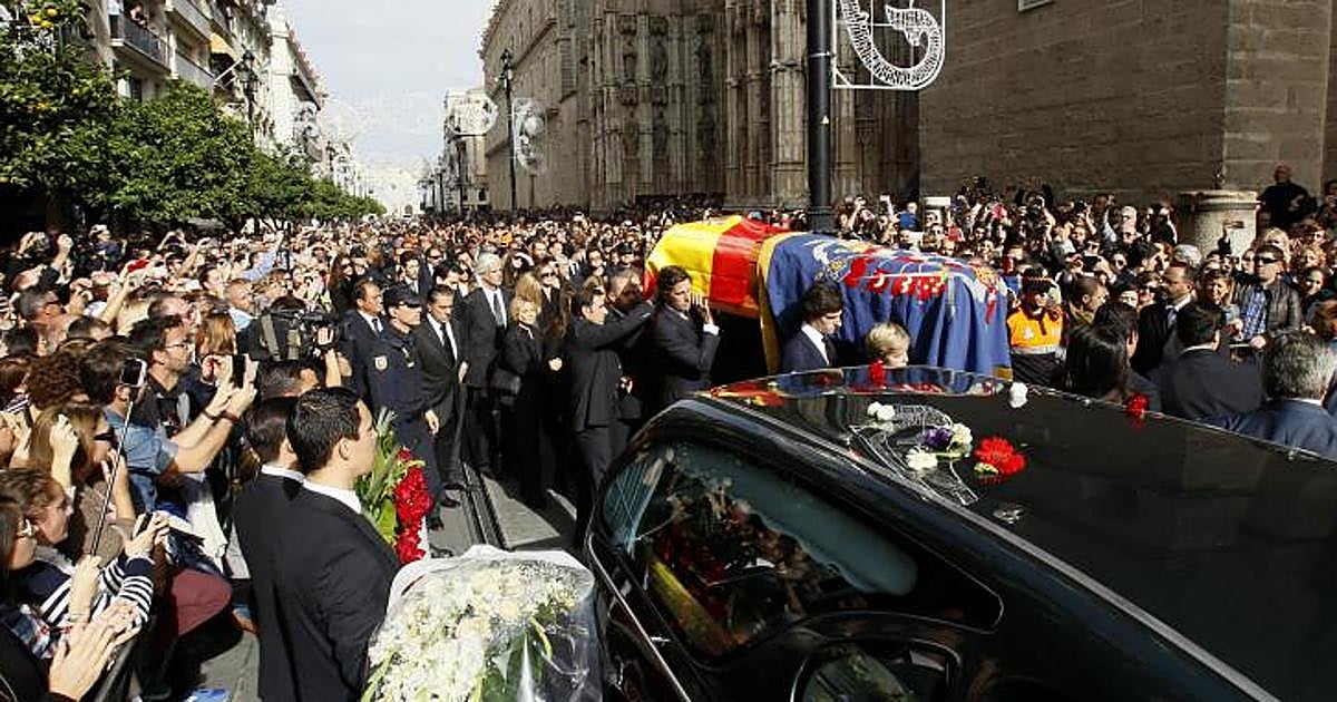 Cayetana, la duquesa del pueblo