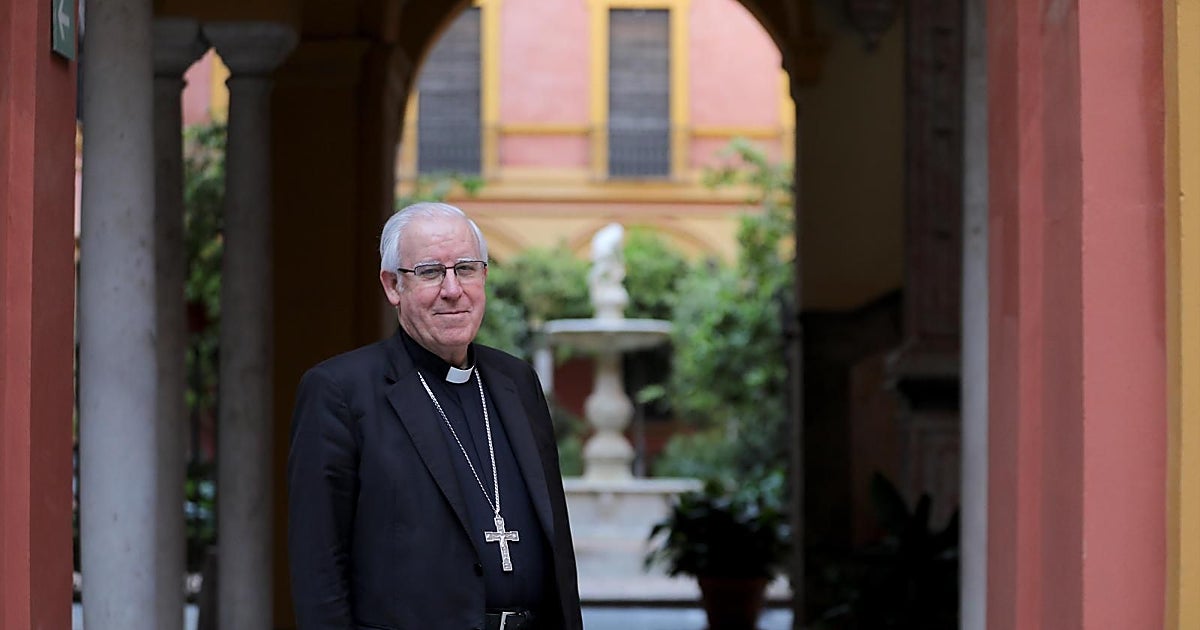 El arzobispo de Sevilla: «El Papa León XIV se acuerda de las torrijas de Sevilla y de las yemas de San Leandro»