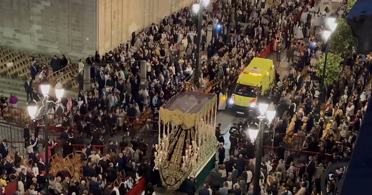 El Domingo de Ramos de Sevilla, un día con numerosas incidencias y cogido con alfileres