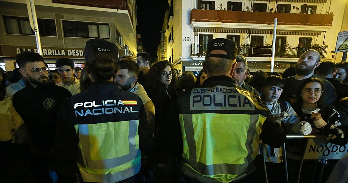 La Policía Nacional de Sevilla detiene a cuatro personas en su dispositivo de Semana Santa e identifica a 127