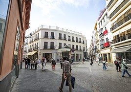 Solo el 1% de los locales del 'Eje de Oro' comercial de Sevilla está disponible